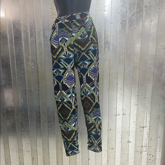 Geometric Patterned Pants - Picture 2 of 7